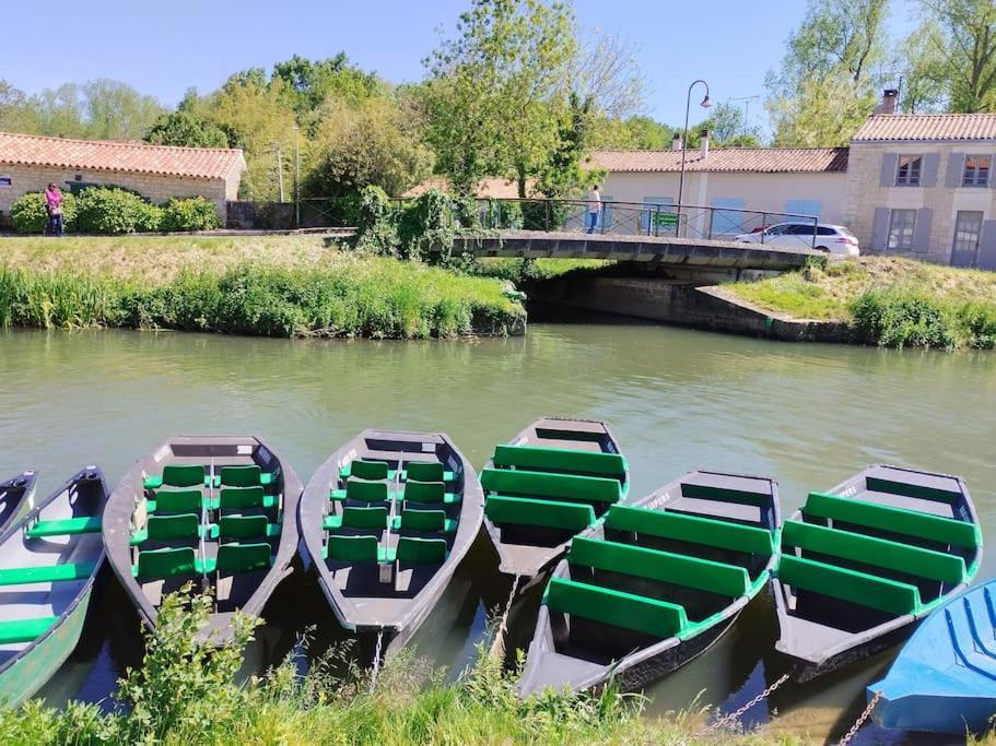Gite Le Vieux Moulin Sansais ภายนอก รูปภาพ